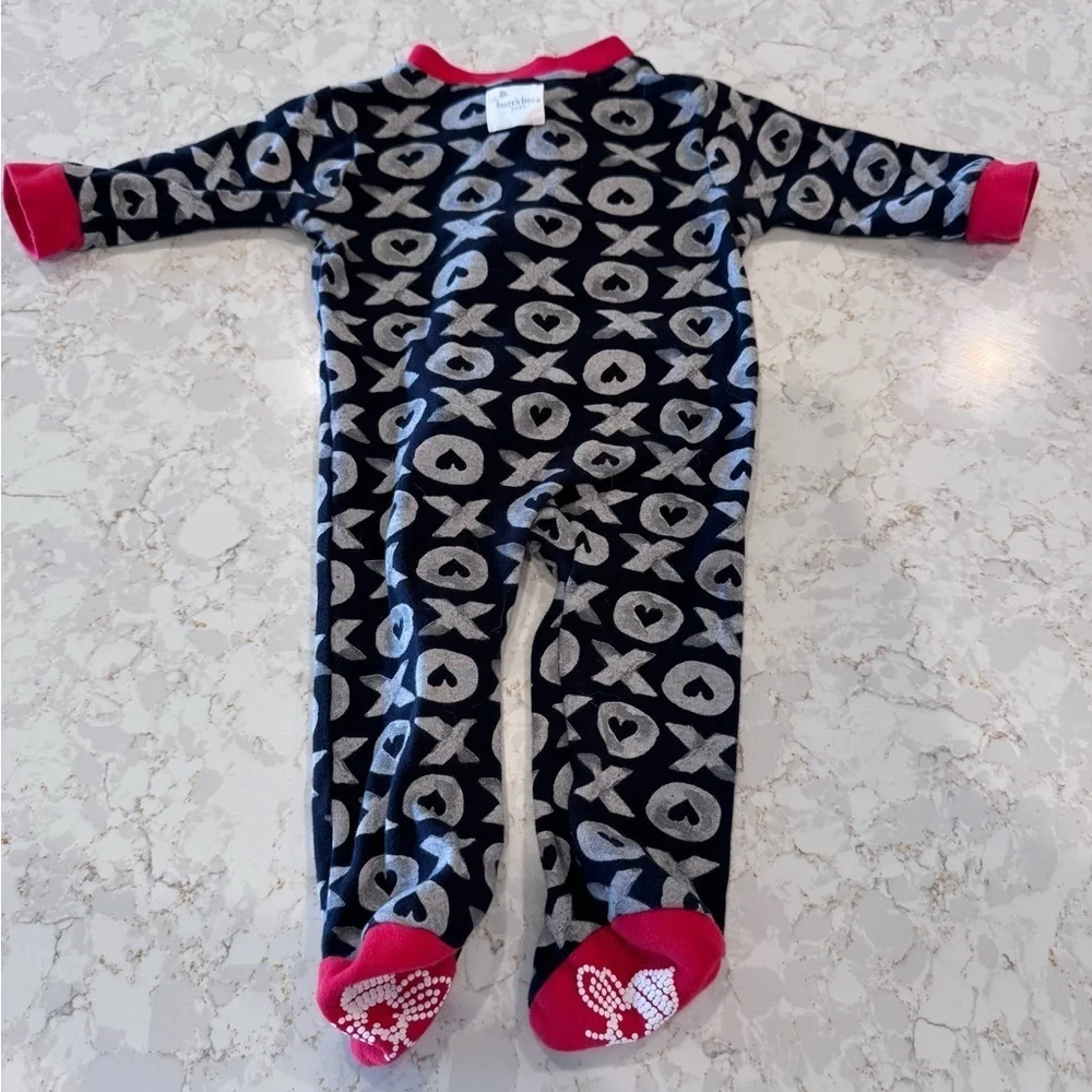 Burt’s bees - 3-6M, Charming XO Pattern Kids One-Piece with Red Accents